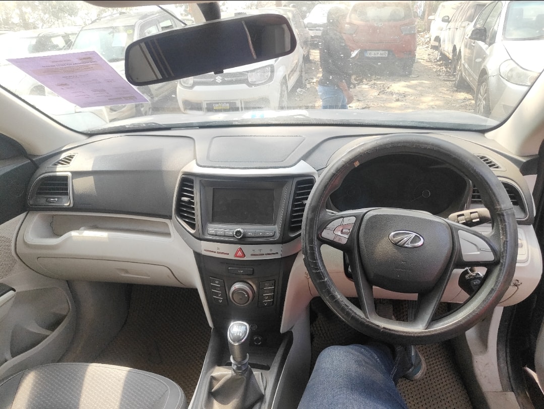 Used 2020 Mahindra XUV300 Used 2020 Mahindra XUV300