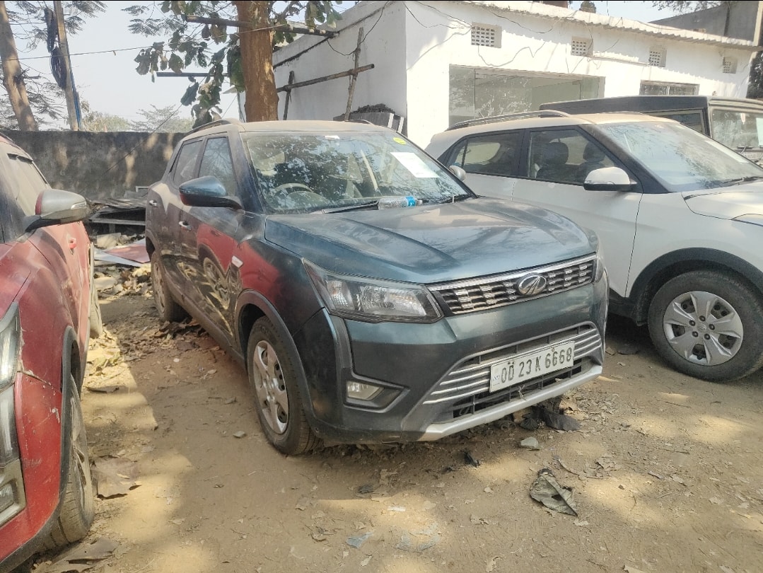 Used 2020 Mahindra XUV300 Used 2020 Mahindra XUV300