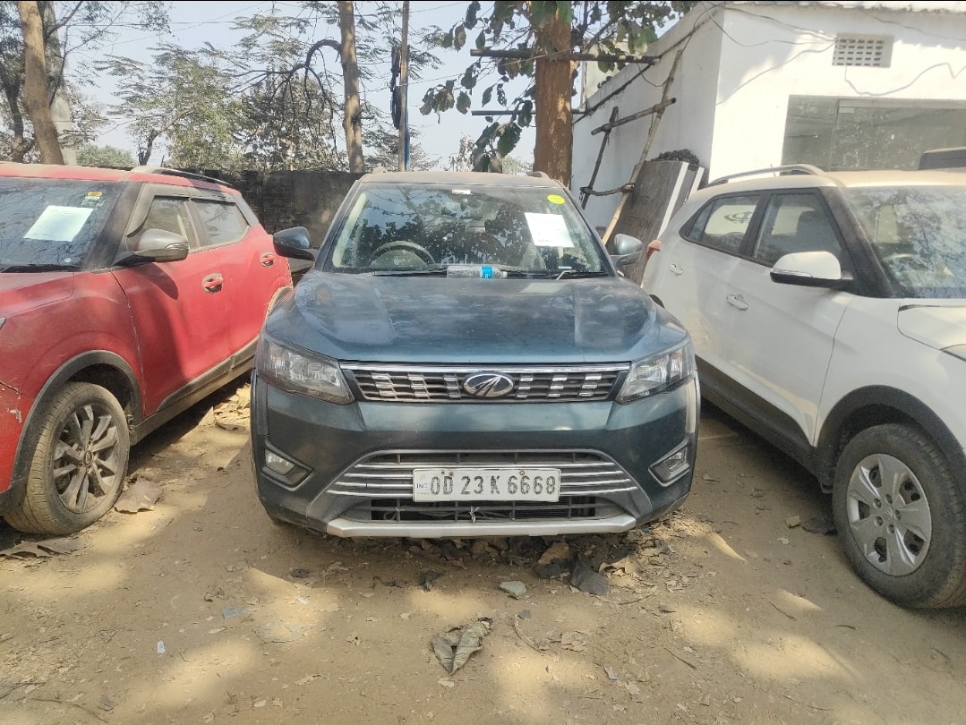 Used 2020 Mahindra XUV300 Used 2020 Mahindra XUV300