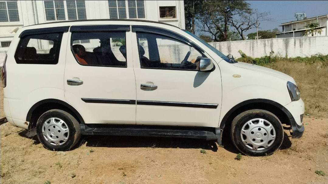 Used 2013 Mahindra Xylo Used 2013 Mahindra Xylo