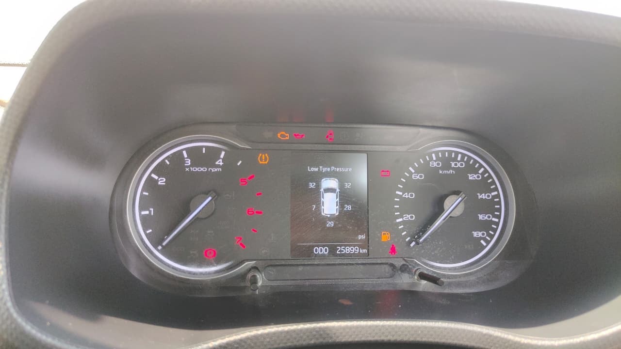Used 2024 Mahindra Bolero Neo Used 2024 Mahindra Bolero Neo
