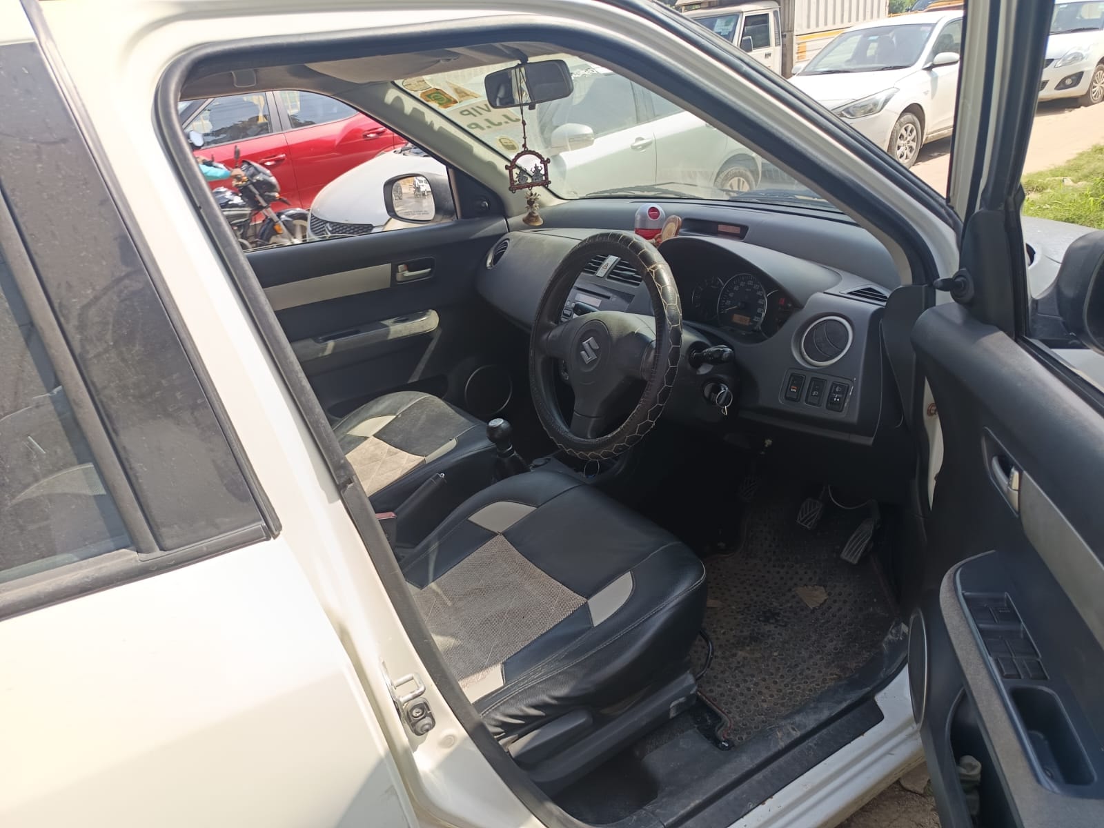 Used 2011 Maruti Suzuki Swift DZire Used 2011 Maruti Suzuki Swift DZire