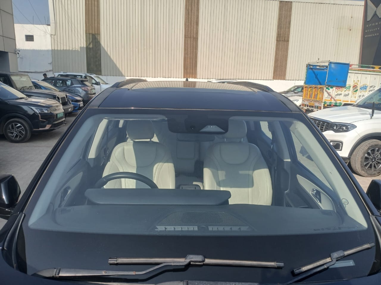 Used 2024 Mahindra XUV700 Used 2024 Mahindra XUV700