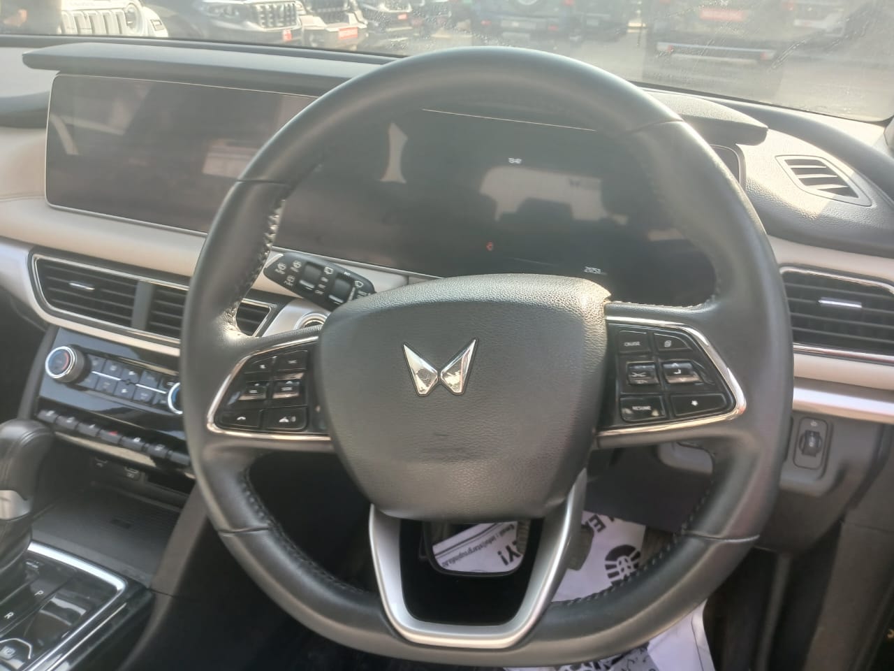 Used 2024 Mahindra XUV700 Used 2024 Mahindra XUV700