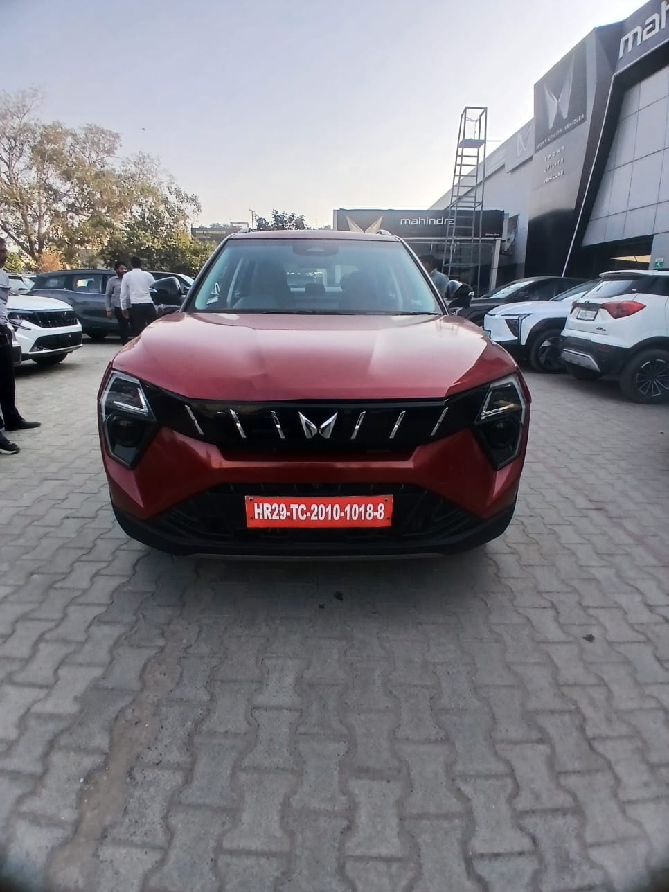 Used 2024 Mahindra XUV 3XO Used 2024 Mahindra XUV 3XO