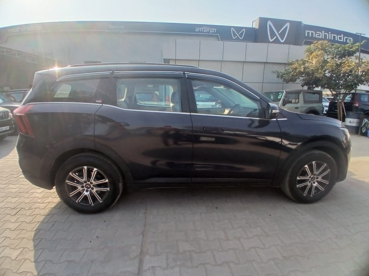 Used 2023 Mahindra XUV700 Used 2023 Mahindra XUV700