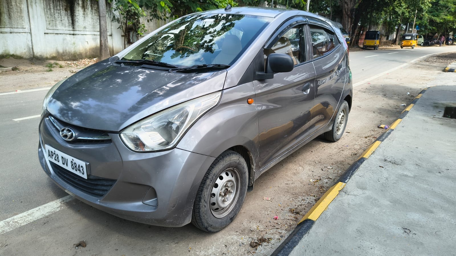 Used 2013 Hyundai EON Used 2013 Hyundai EON