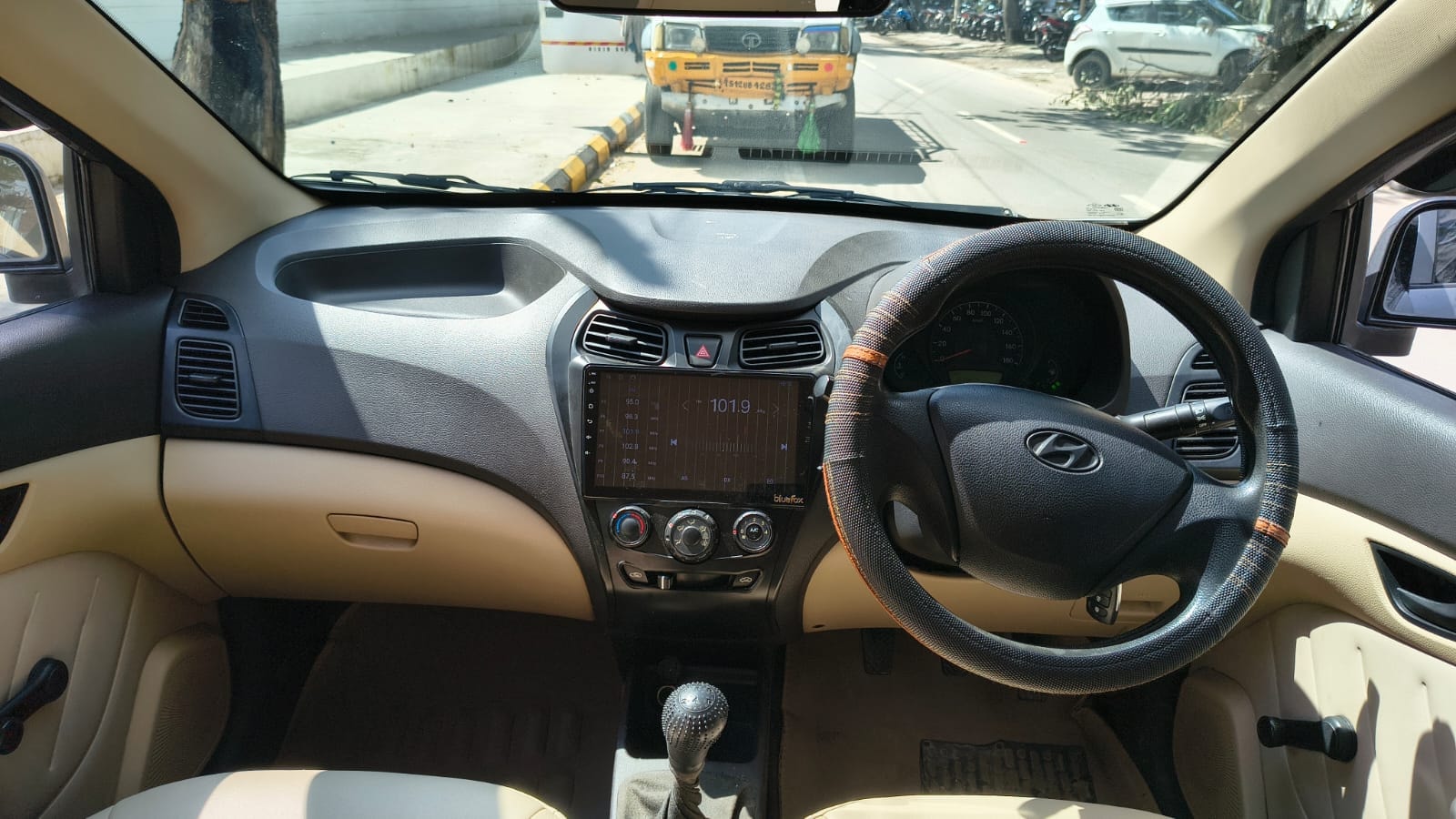 Used 2013 Hyundai EON Used 2013 Hyundai EON