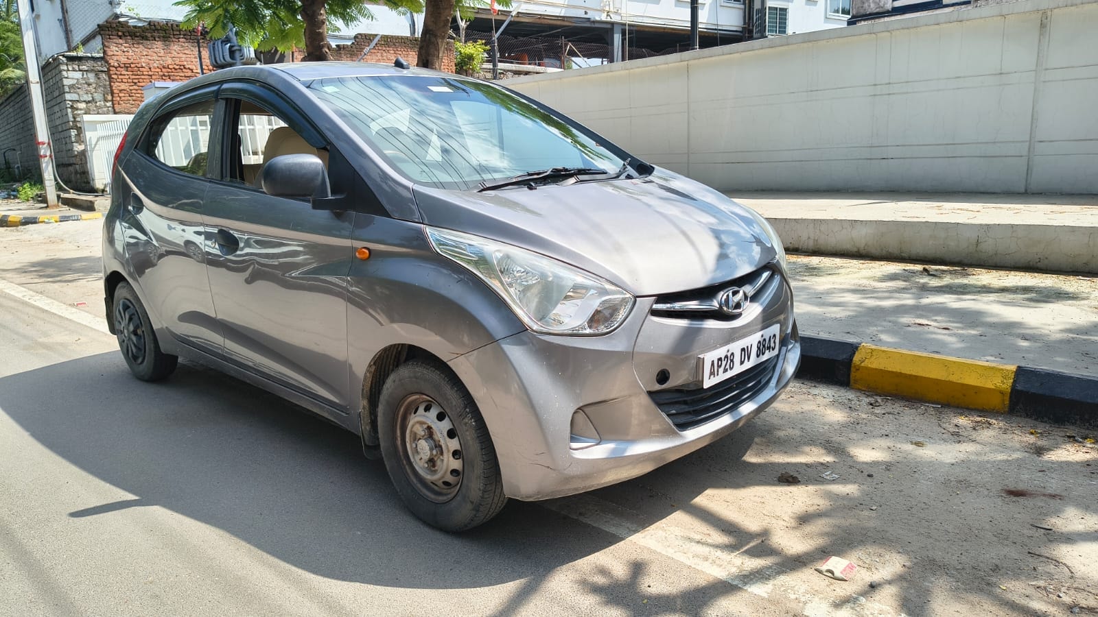 Used 2013 Hyundai EON Used 2013 Hyundai EON