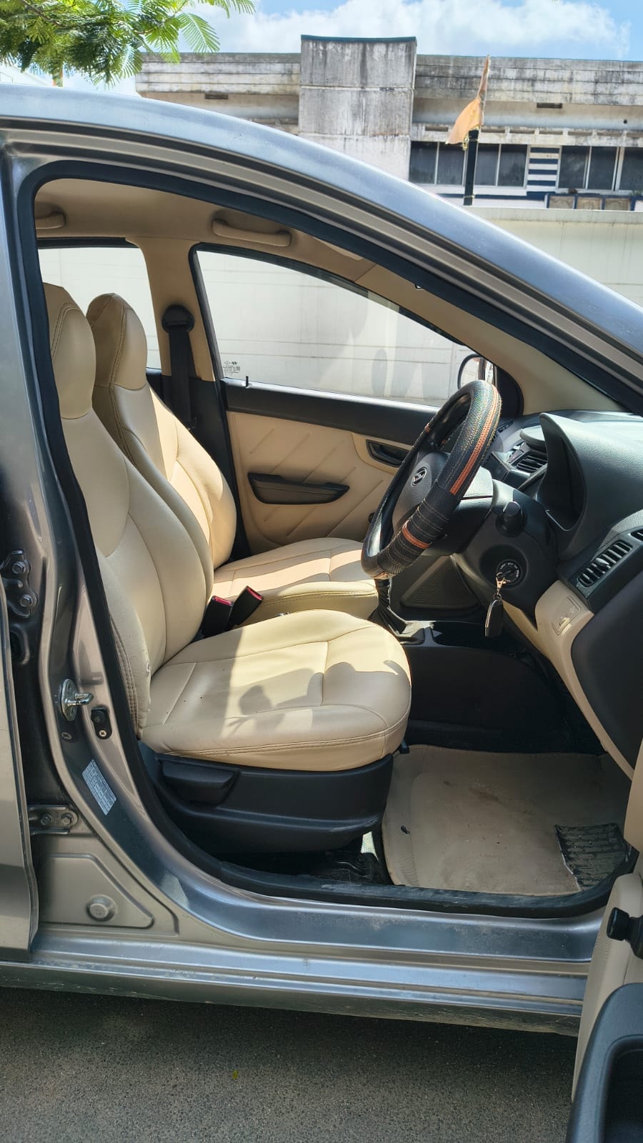 Used 2013 Hyundai EON Used 2013 Hyundai EON