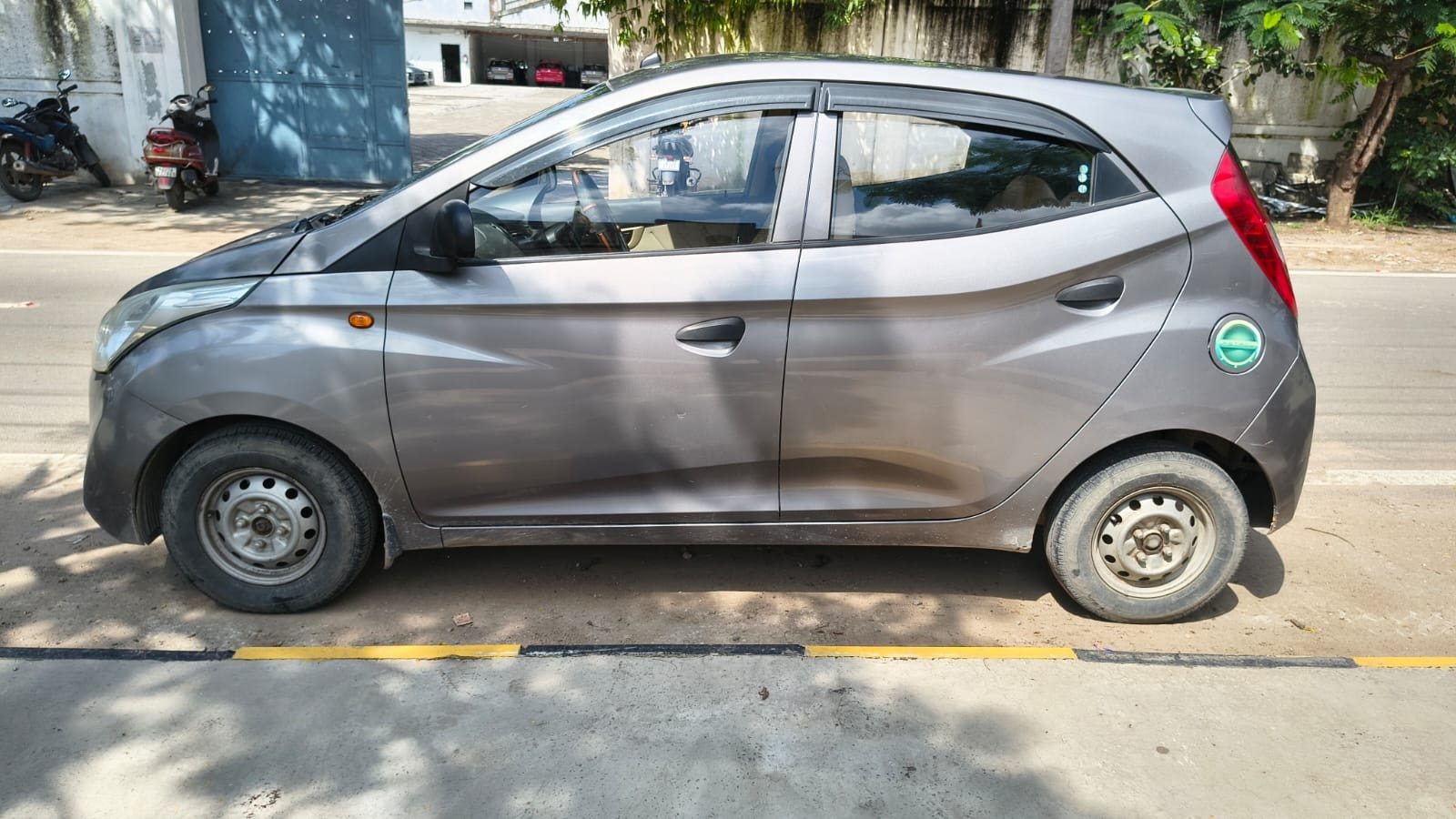 Used 2013 Hyundai EON Used 2013 Hyundai EON