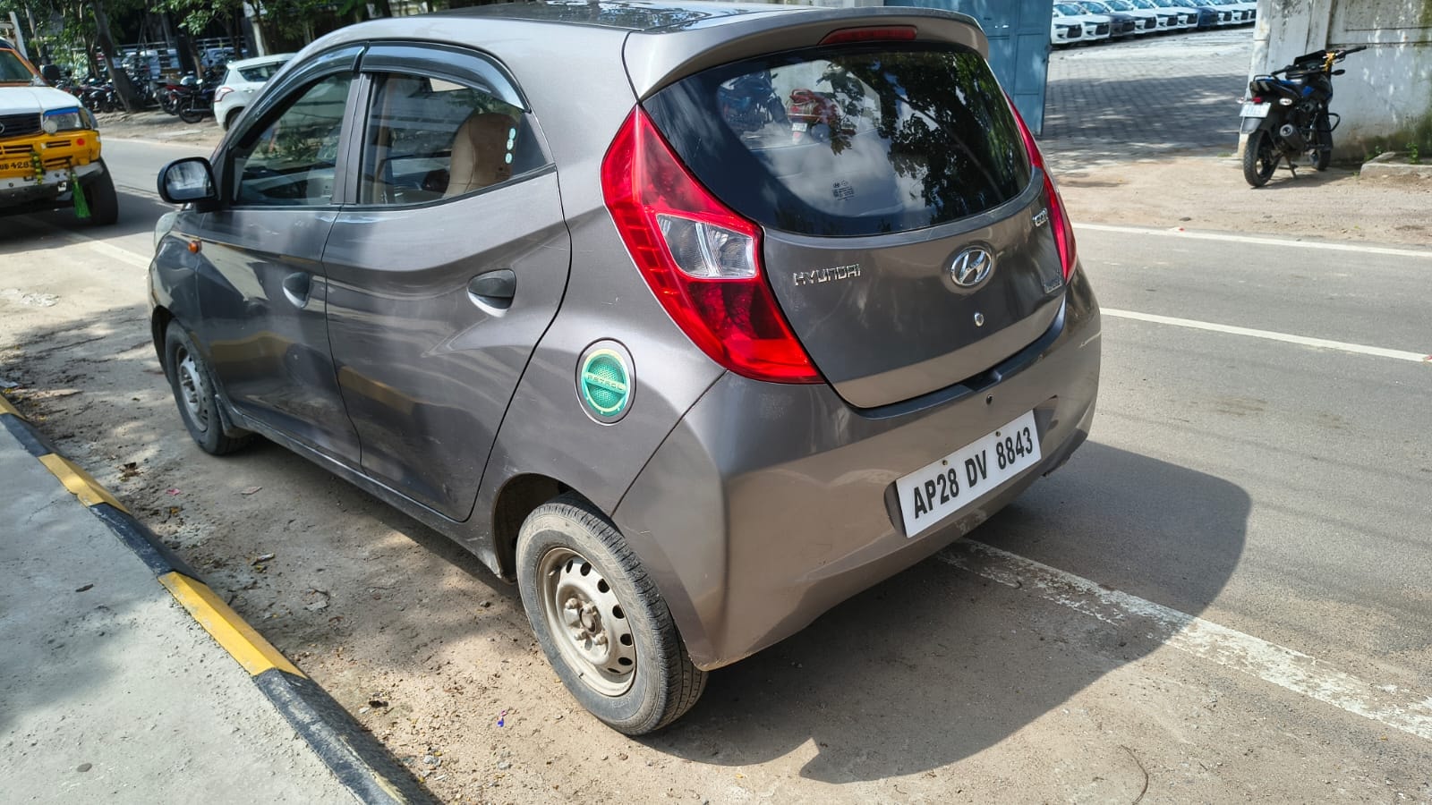 Used 2013 Hyundai EON Used 2013 Hyundai EON