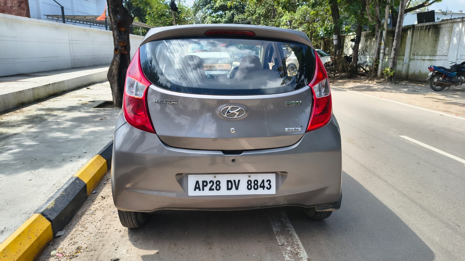 Used 2013 Hyundai EON Used 2013 Hyundai EON