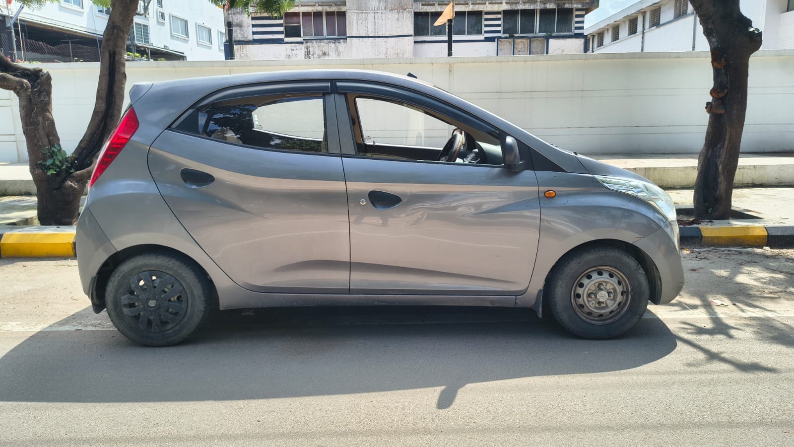 Used 2013 Hyundai EON Used 2013 Hyundai EON