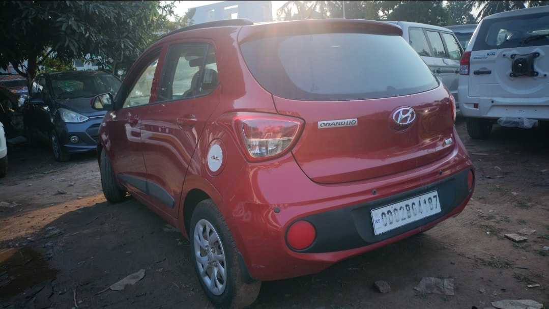 Used 2018 Hyundai Grand i10 Used 2018 Hyundai Grand i10