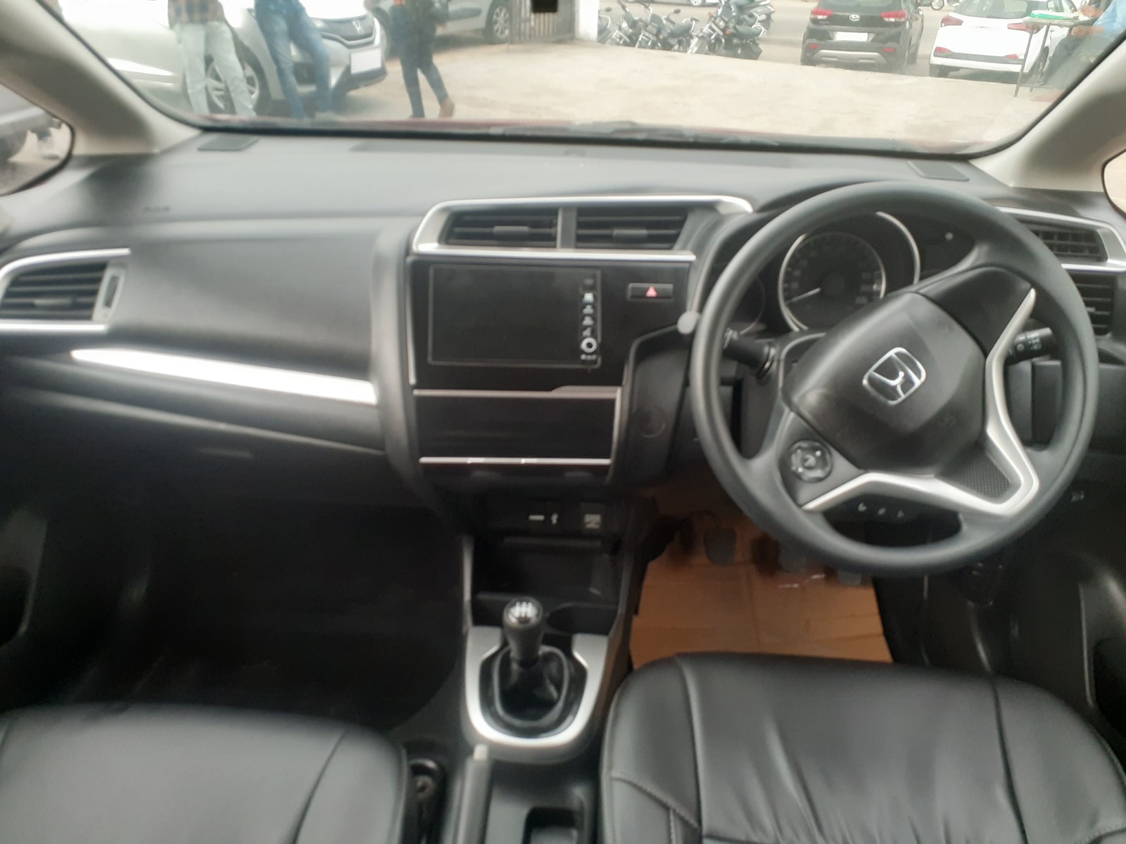 WR-V image 15 WR-V image 15