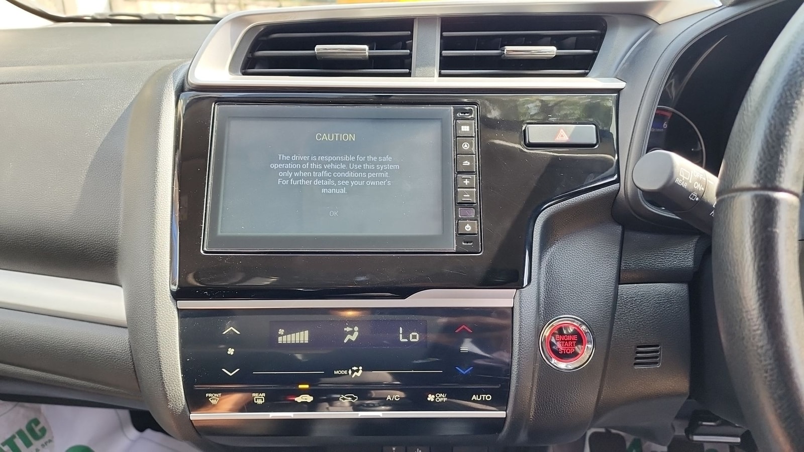 WR-V image 15 WR-V image 15